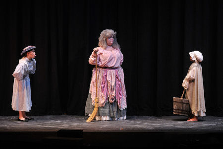 Dakota Houck as Young Cosette Dakota Houck as Young Cosette